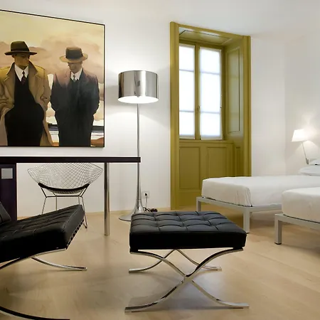 Hotel Petronilla - In 4*