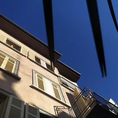 贝加莫彼得罗妮拉酒店 酒店