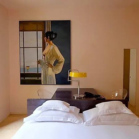 Hotel Petronilla - In