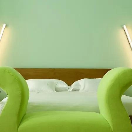 Hotel Petronilla - In