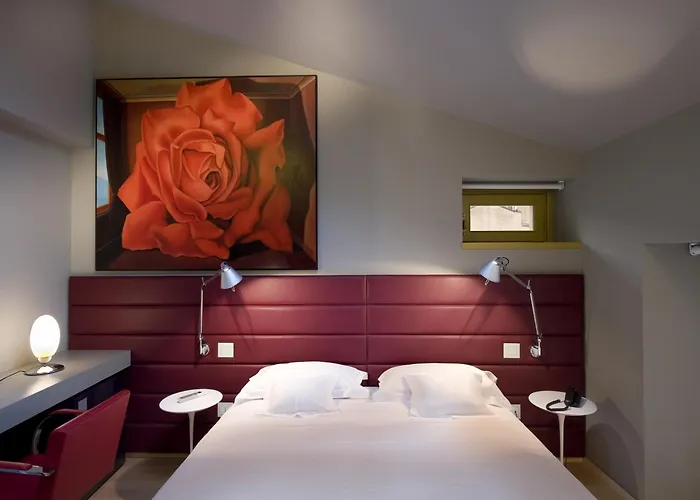 Hotell Petronilla - In 4*