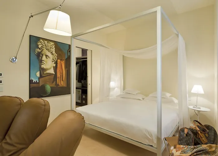 Hotell Petronilla - In 4*