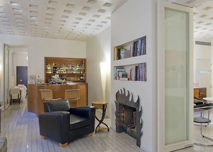 Hotell Petronilla - In 4*