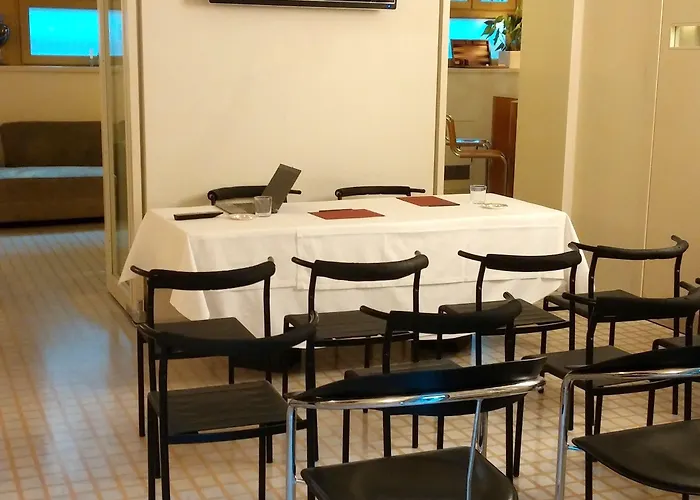 Hotel Petronilla - In 4*