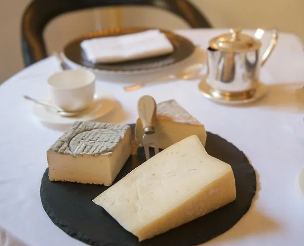 Hotell Petronilla - In 4*