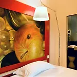 Hotel Petronilla - In