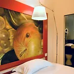 Hotel Petronilla - In