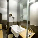 Hotel Petronilla - In 4*