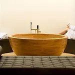 Petronilla - In Hotel 4*